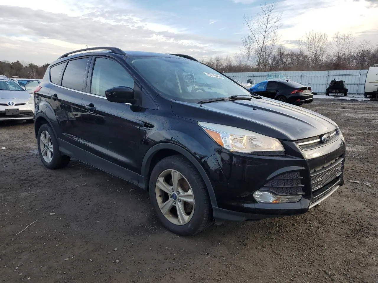 FORD ESCAPE SE