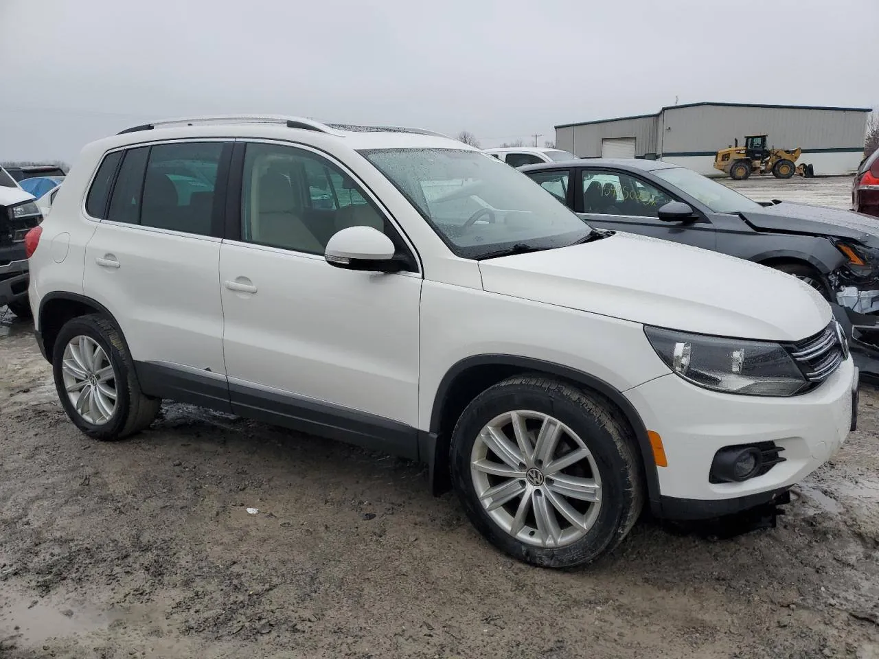 Volkswagen Tiguan S