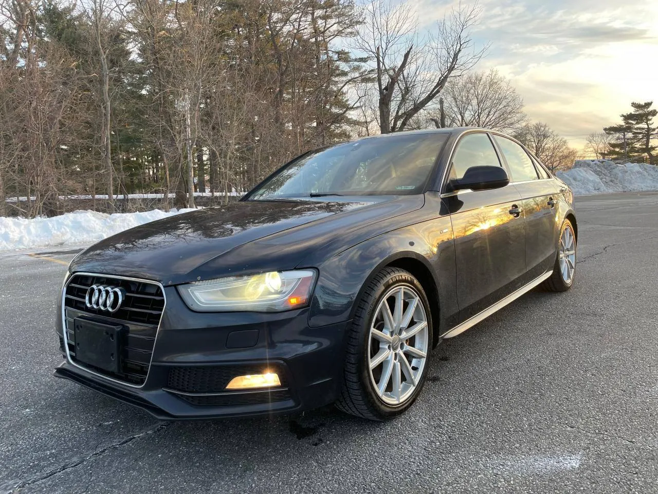 Фото AUDI A4 PREMIUM PLUS – салон задні сидіння