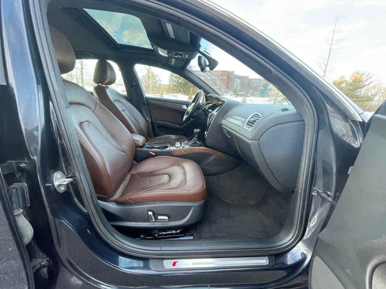 Фото AUDI A4 PREMIUM PLUS – зліва зпереду