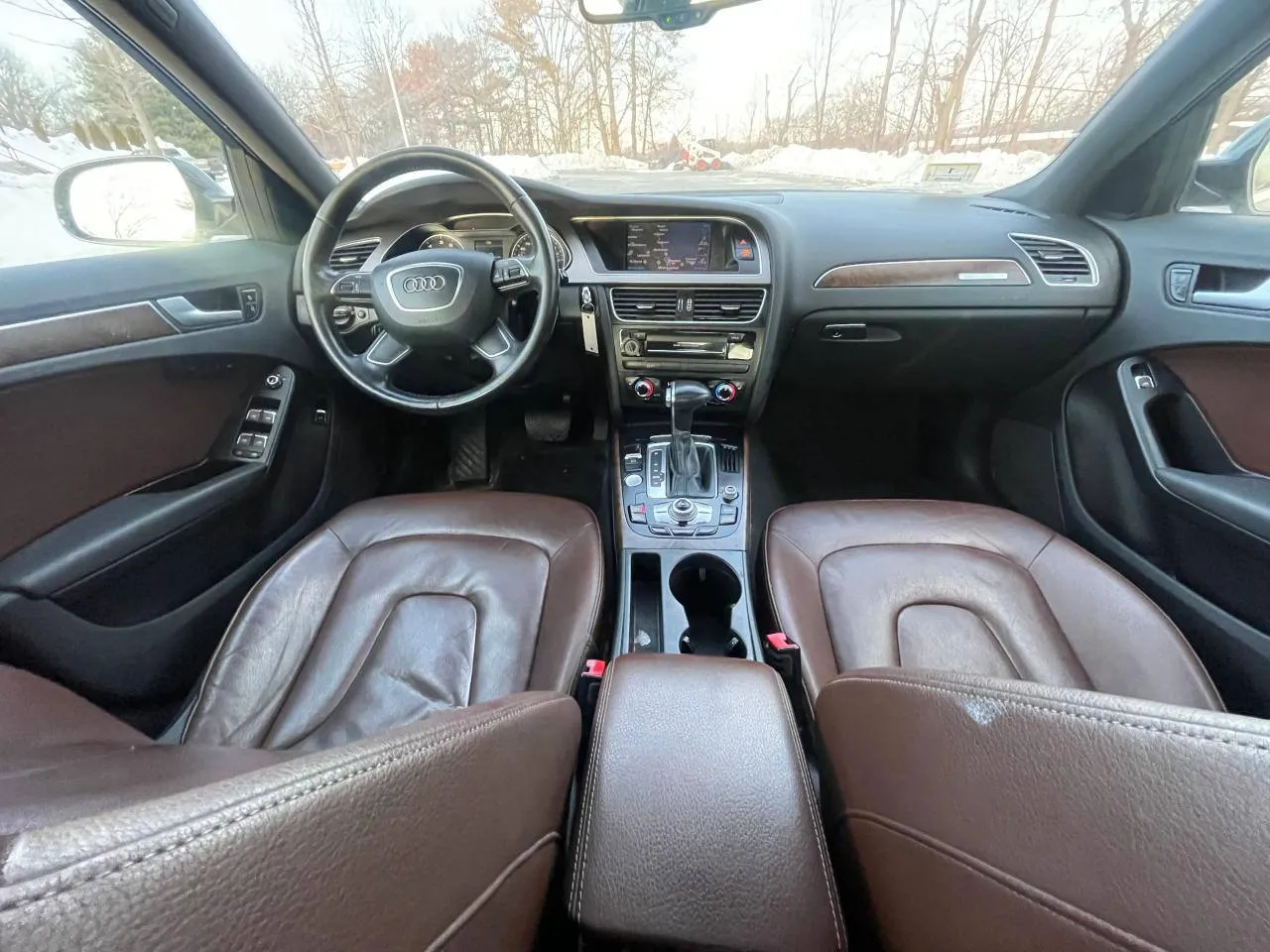 Фото AUDI A4 PREMIUM PLUS – кермо