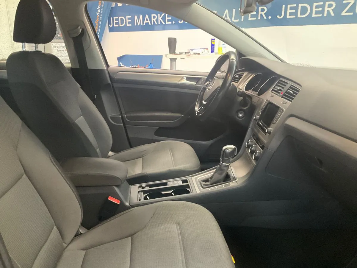 Фото Volkswagen Golf VII – Vin code