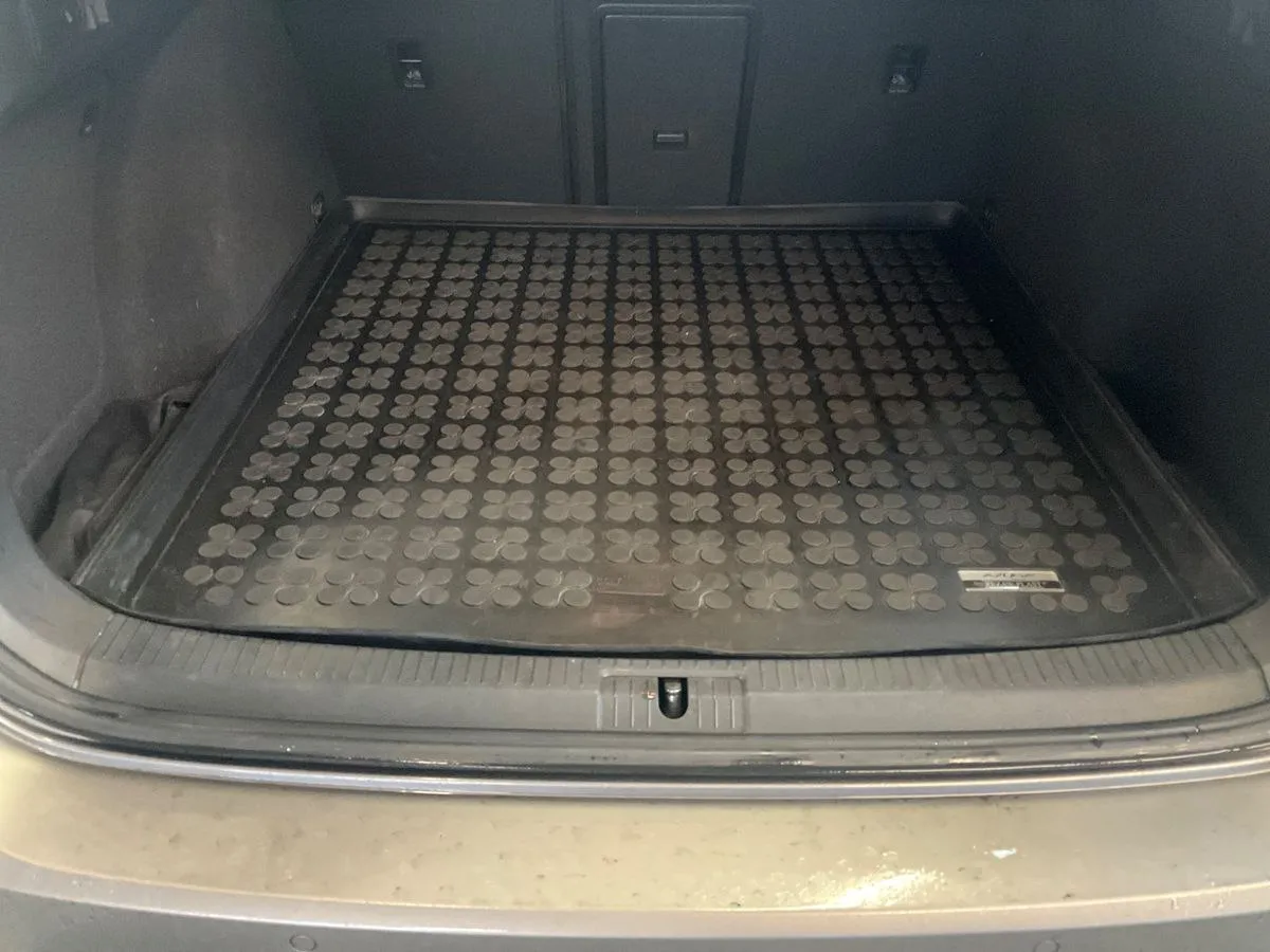 Фото Volkswagen Golf VII – панель приборів