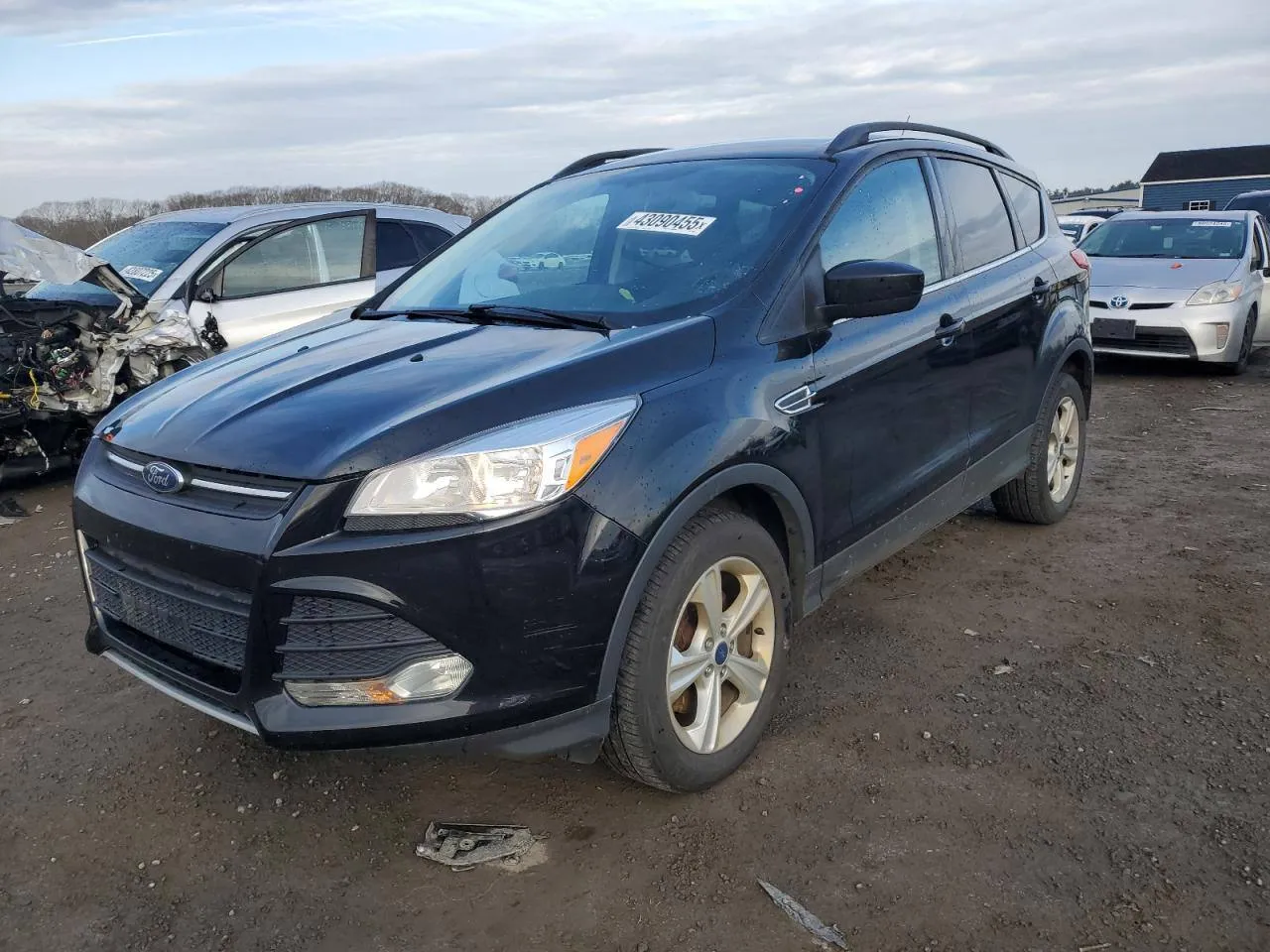 Фото FORD ESCAPE SE – зліва зпереду
